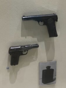 EatPrayGreg.com Pistols that changed the world