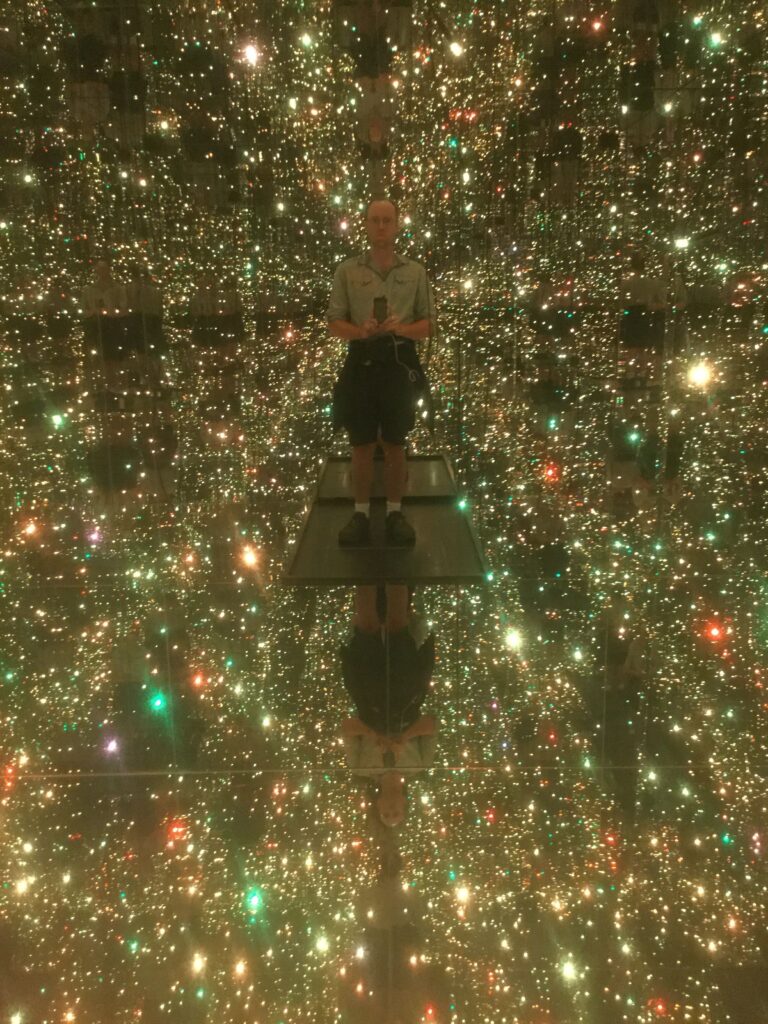 EatPrayGreg.com Infinity Room