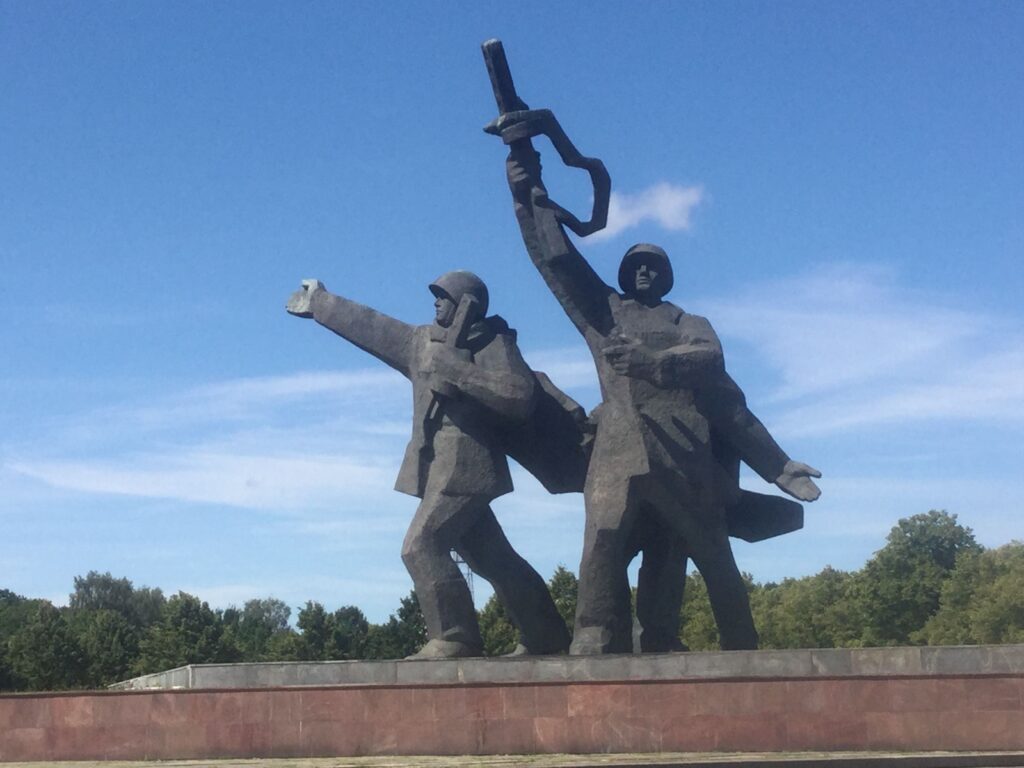 EatPrayGreg.com Memorial of the Great Patriotic War