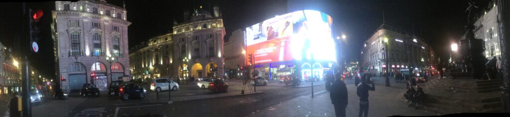 EatPrayGreg.com Picadilly Circus