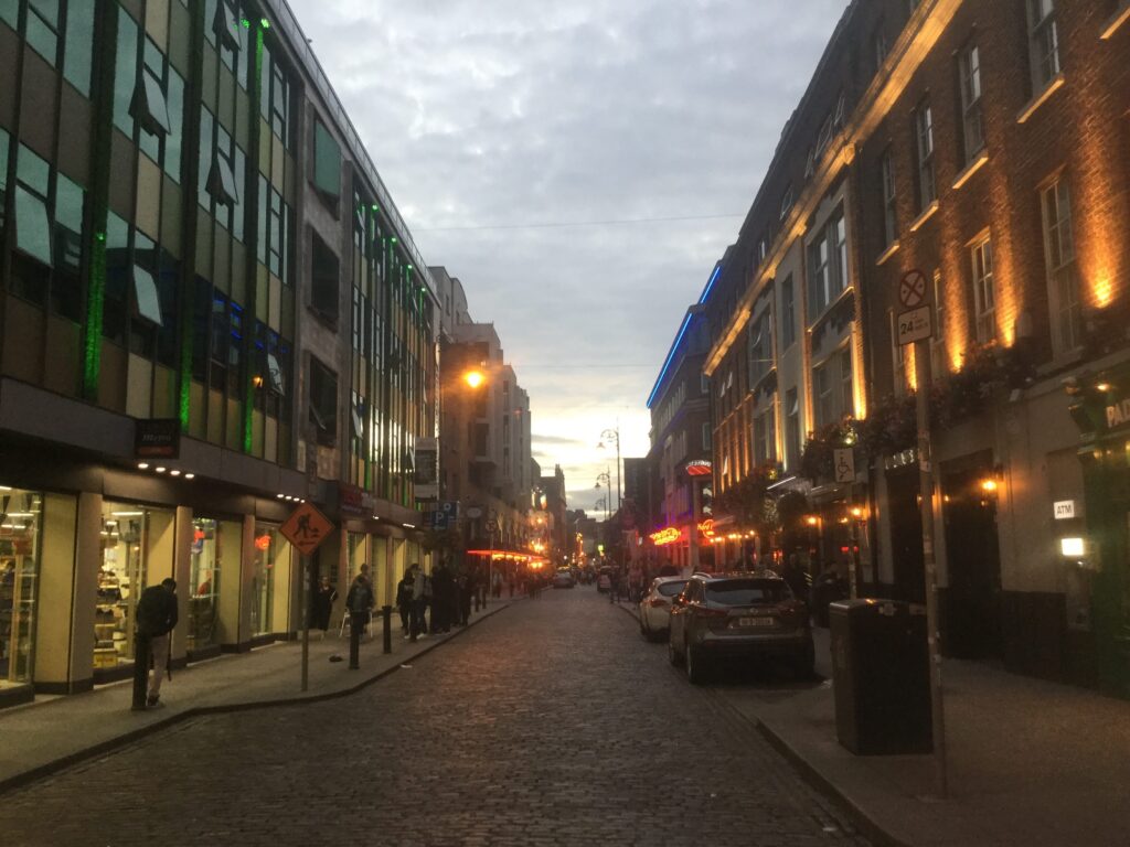 EatPrayGreg.com Temple Bar